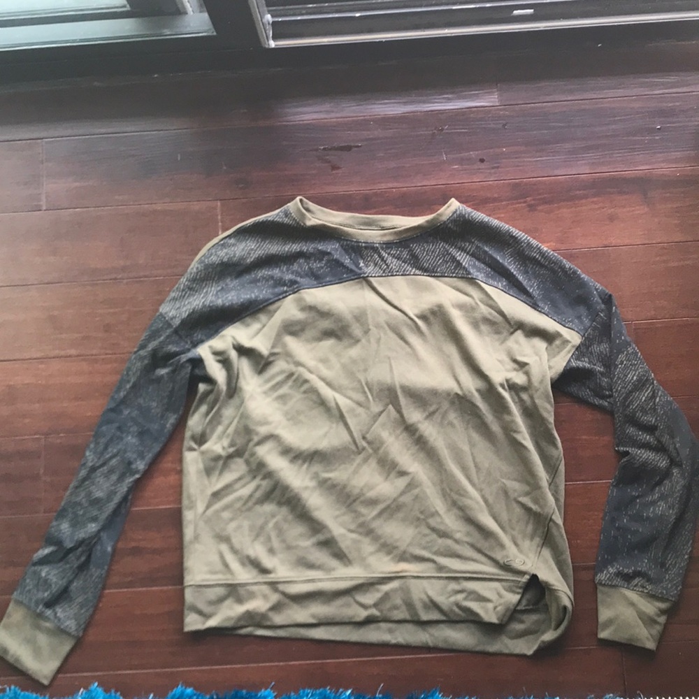 Pullover Sweater